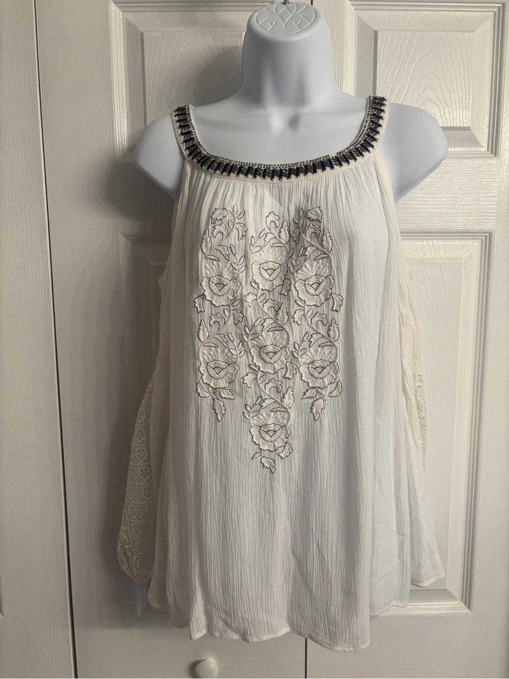 INC International Concepts Ivory Embroidered Beaded-Neck Tank